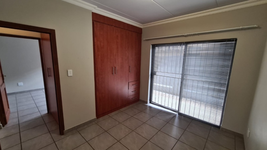 2 Bedroom Property for Sale in Potchefstroom North West
